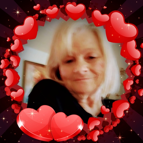 Meet your Posher, Katherine - Picture 1 of 1